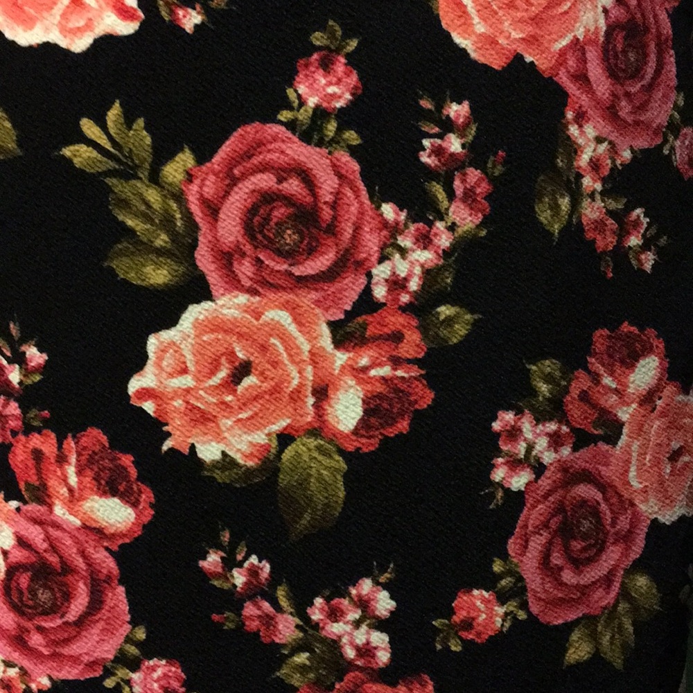 👏SOLD! Lularoe vintage rose Cassie pencil skirt - Picture 2 of 4